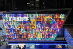 深圳西丽宝能环球汇携手夜空彩虹，将西班牙艺术家画作搬进商场